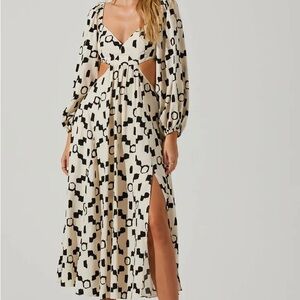 Astr The Label Cutout Long-Sleeve Printed Maxi Dress - Cream & Black